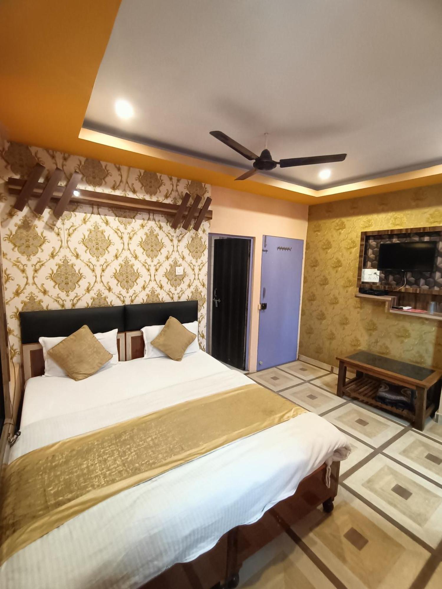Hotel Picasso Varanasi Prime Location Εξωτερικό φωτογραφία