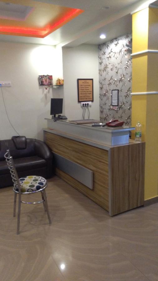 Hotel Picasso Varanasi Prime Location Εξωτερικό φωτογραφία
