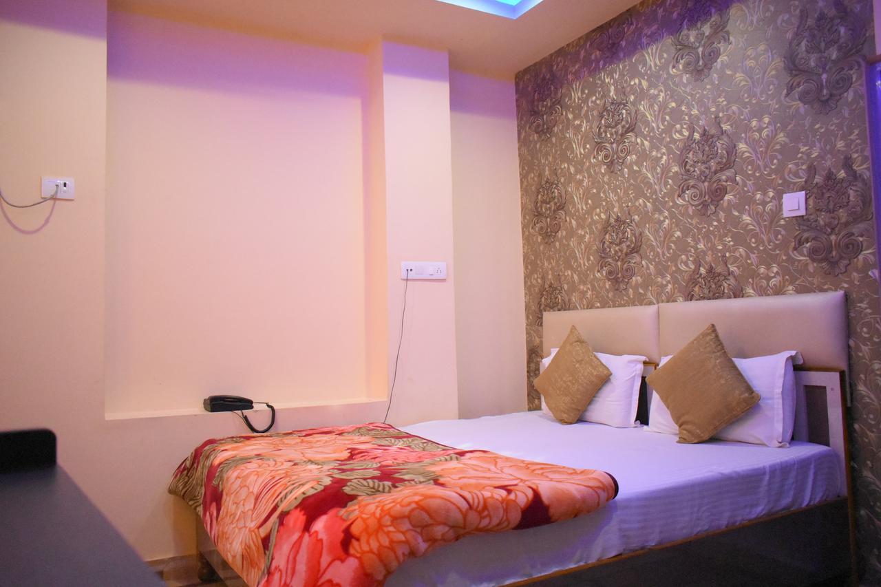 Hotel Picasso Varanasi Prime Location Εξωτερικό φωτογραφία